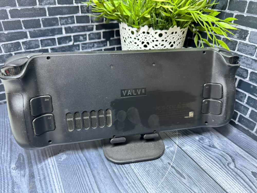 Игровая приставка Steamdeck OLED