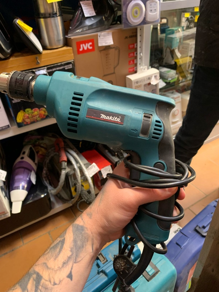 Дрель Makita HP1620