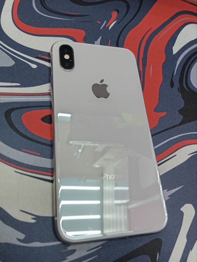 Смартфон iPhone X 256Gb