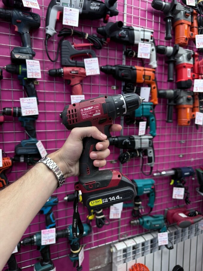 Шуруповерт ЗУБР