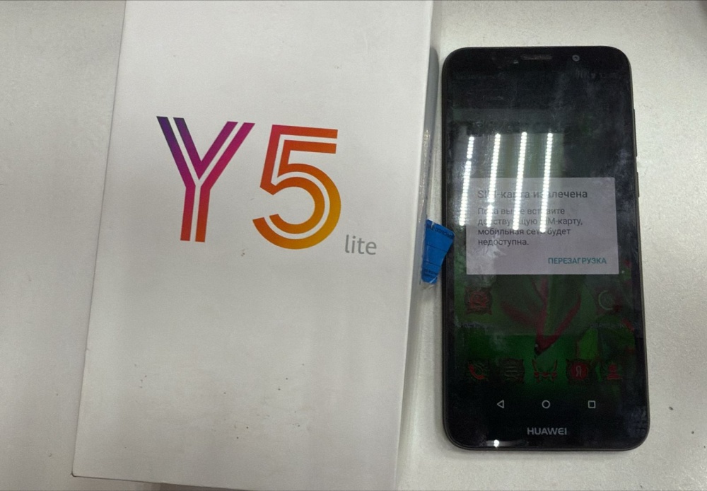 Смартфон Huawei Y5 Lite