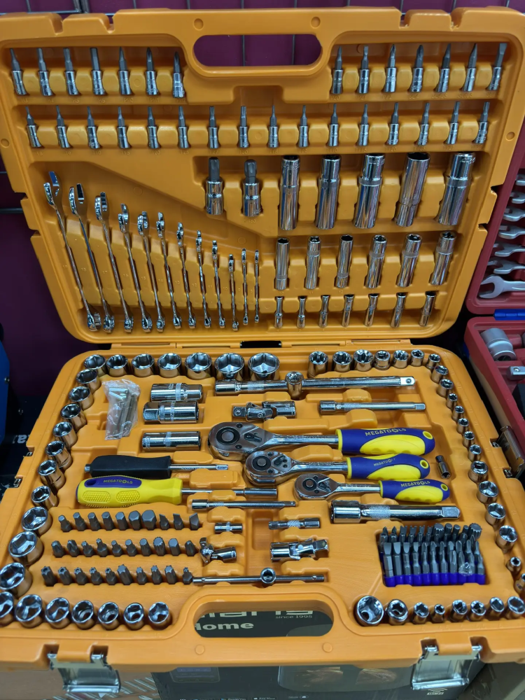 Набор инструментов 216пр