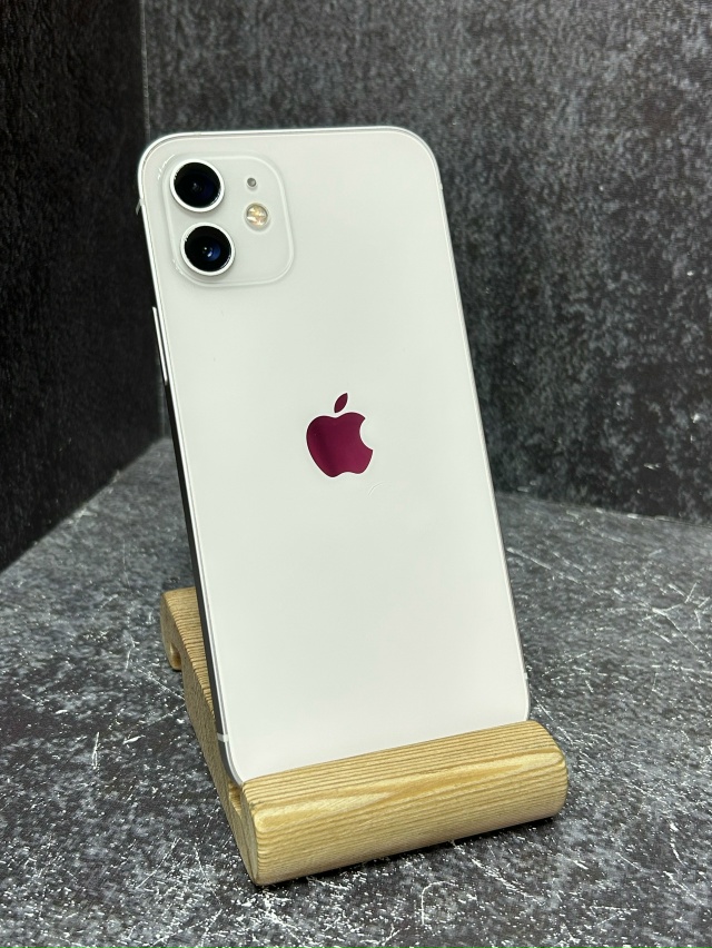 Смартфон iPhone 12 64 Gb