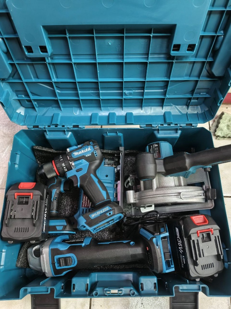 Набор инструментов 4в1