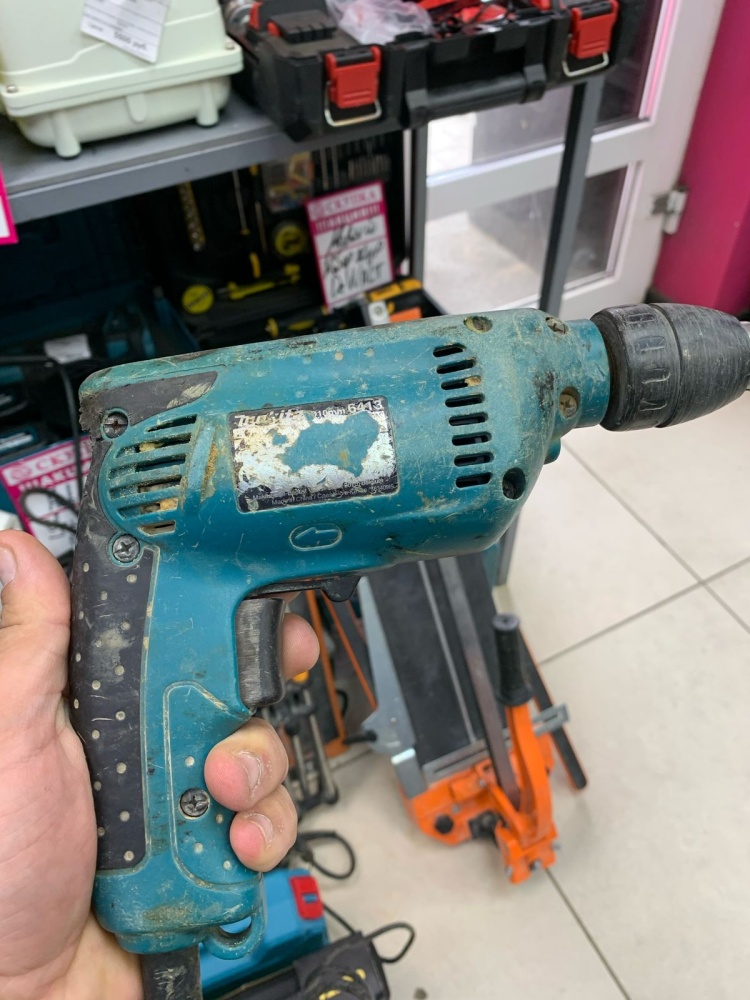 Дрель Makita 6413