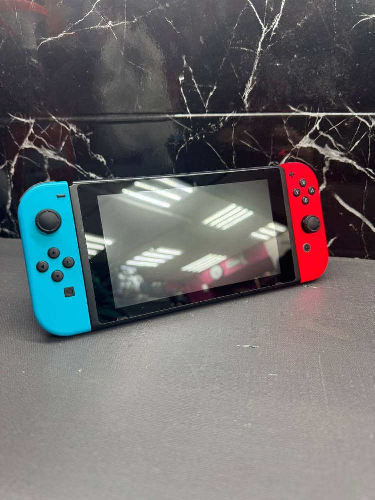 Игровая приставка Nintendo Switch