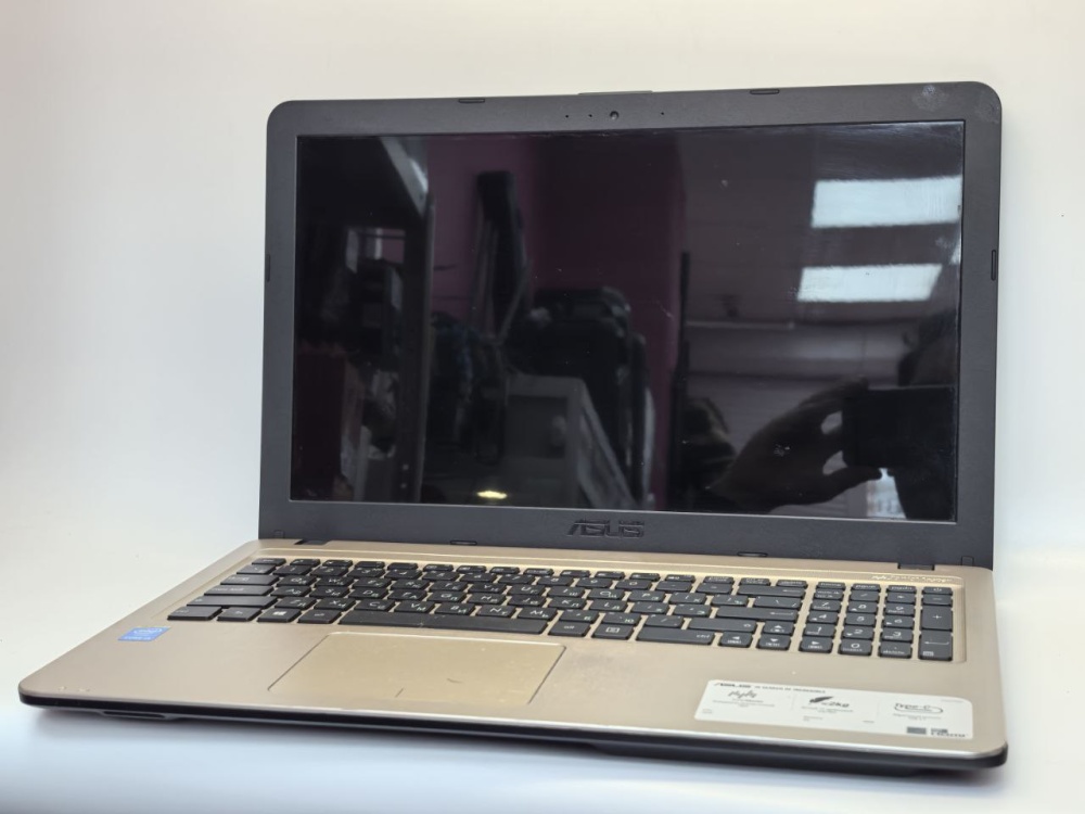 Ноутбук ASUS
