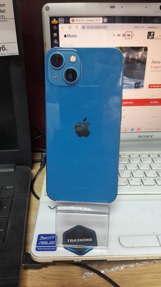 Смартфон iPhone 13 128 Gb