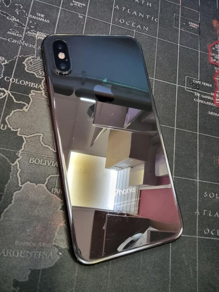 Смартфон iPhone XS 64Gb