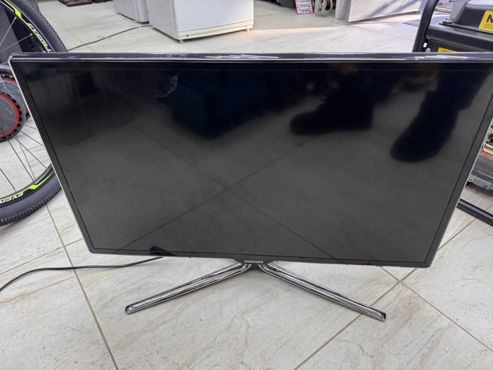 Телевизор Samsung UE32ES6557U