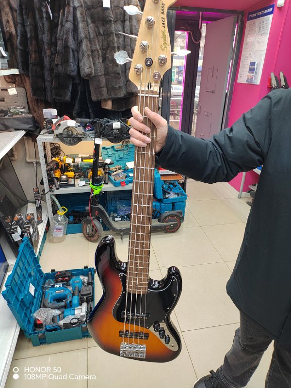 Электрогитара FENDER SQUIER Affinity 2021 Jazz Bass V LRL 3-Color Sunburst