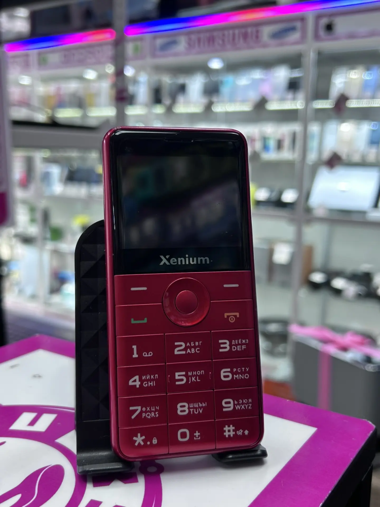 Мобильный телефон Philips Xenium X700