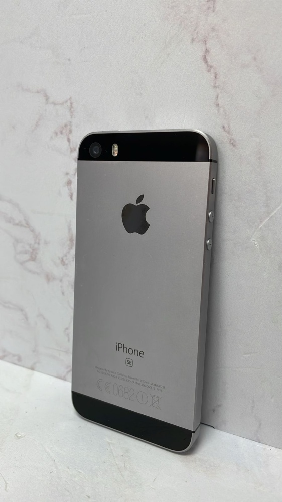 Смартфон iPhone SE 32gb