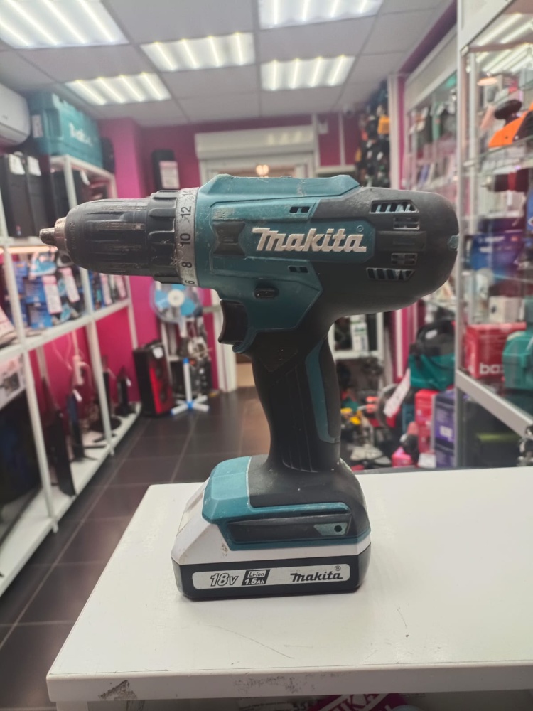 Шуруповерт Makita DF488D