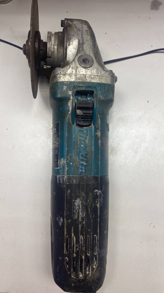 Болгарка Makita