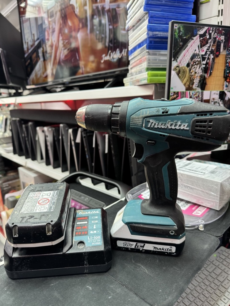 Шуруповерт Makita DF333D