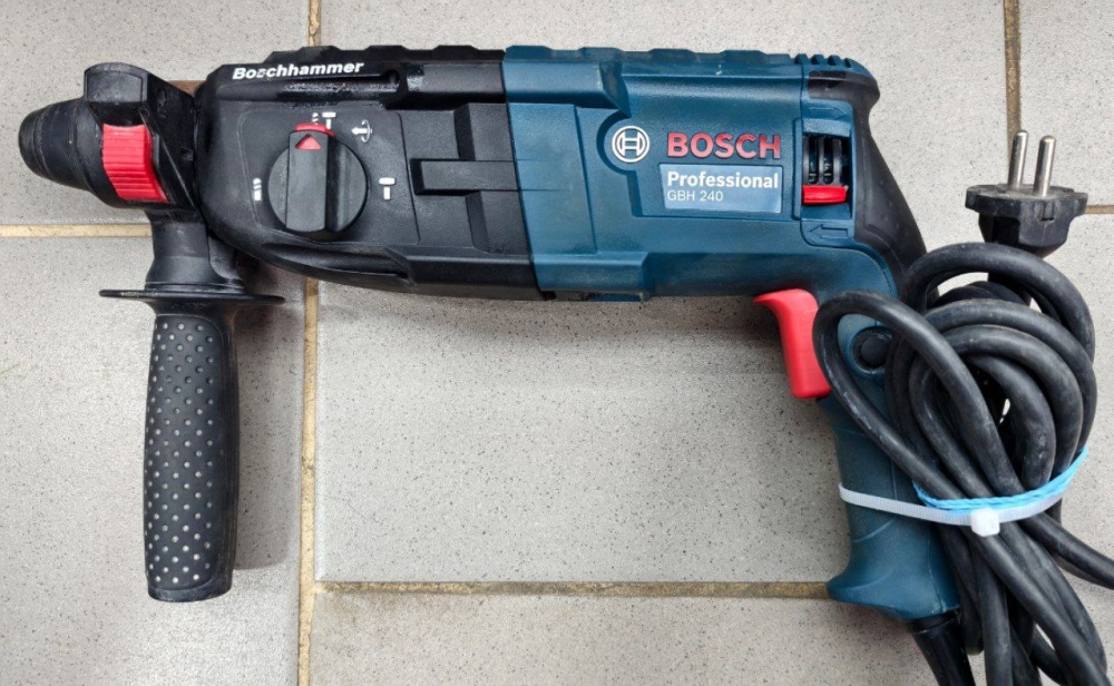Перфоратор BOSCH GBH 240