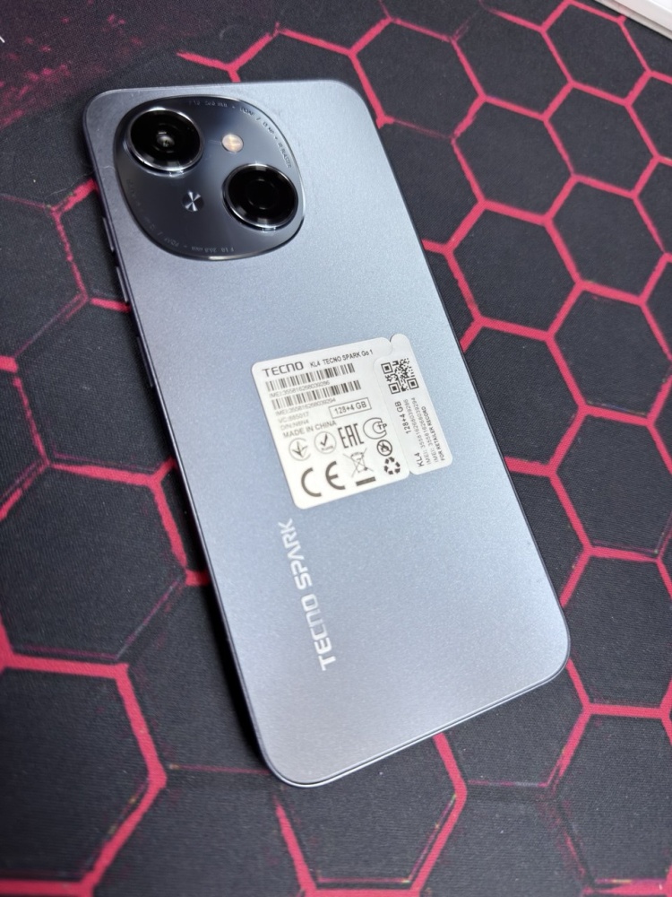 Мобильный телефон Tecno SPARK GO 1 4/128гб
