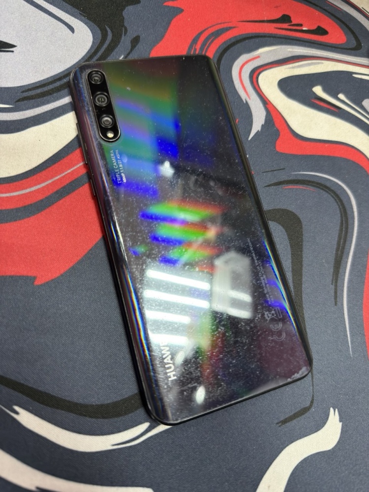 Смартфон Huawei Y8p 4/128гб