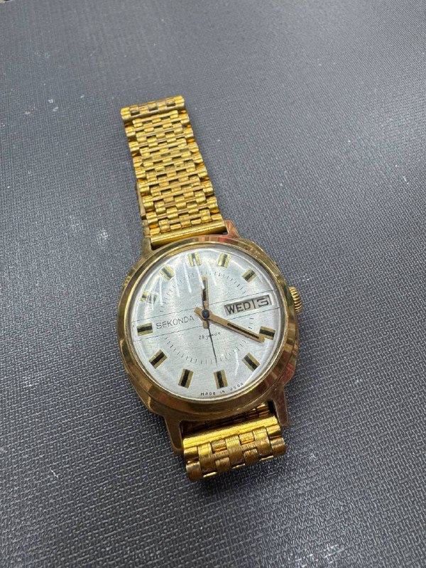 Часы SEKONDA 26 JEVELS