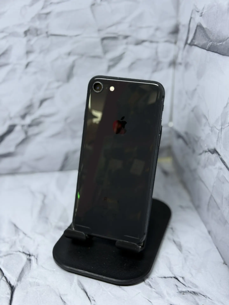 Смартфон iPhone 8 64 Gb