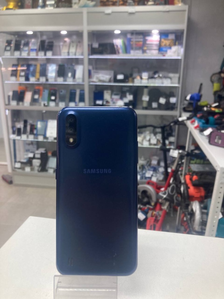 Смартфон Samsung A01