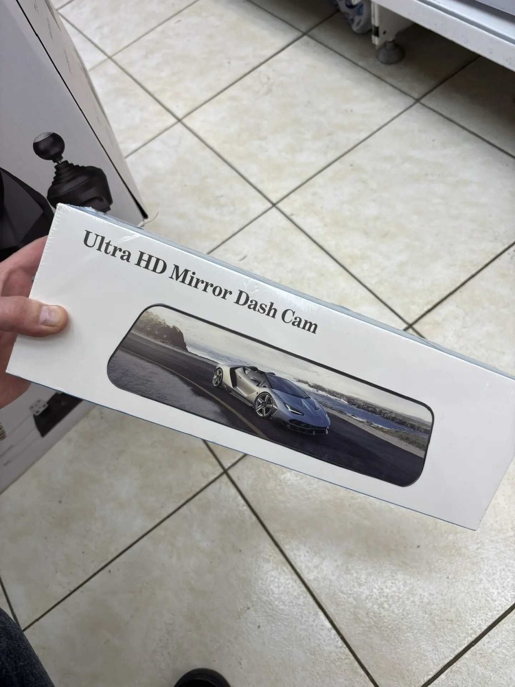 Видеорегистратор ULTRA HD MIRROR DASH CAM