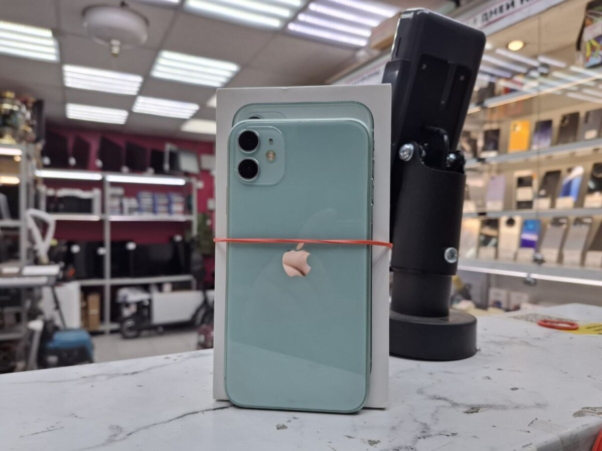 Смартфон iPhone 11 128 Gb