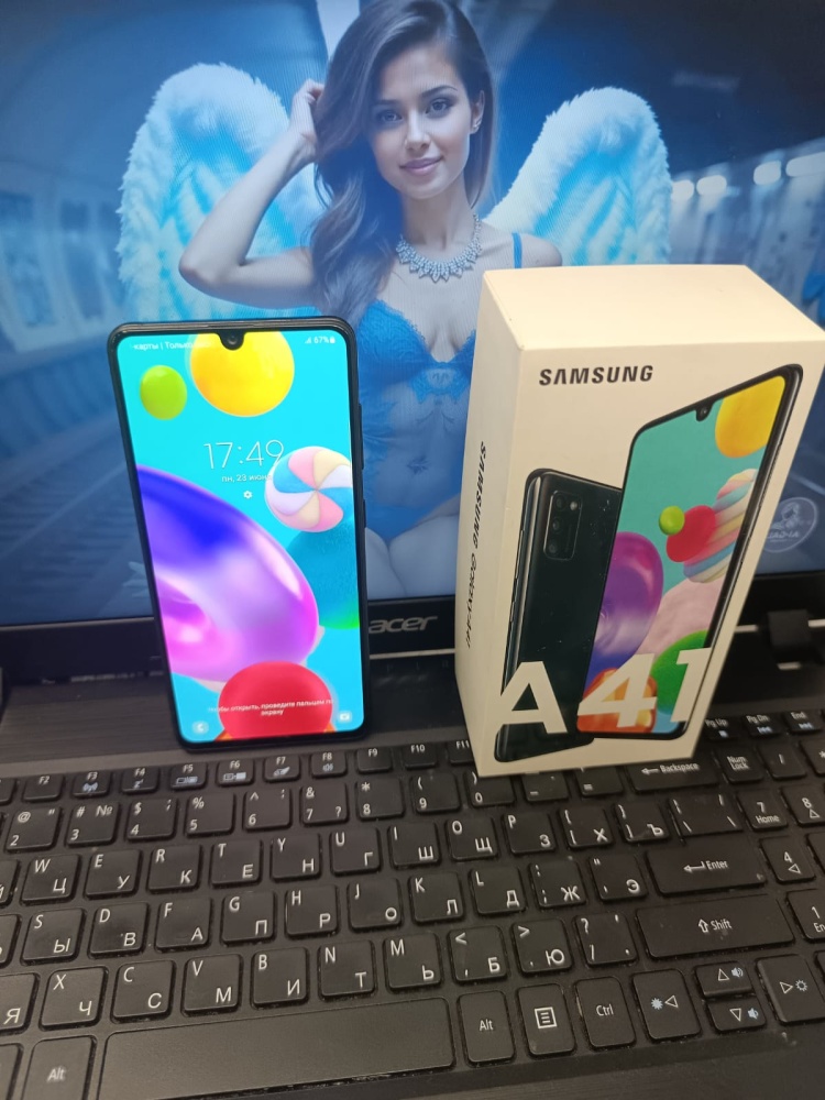 Смартфон Samsung A41 4/64