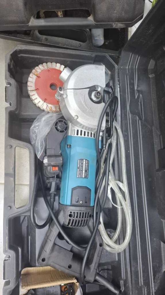 Штроборез HIMERS UM2300BR