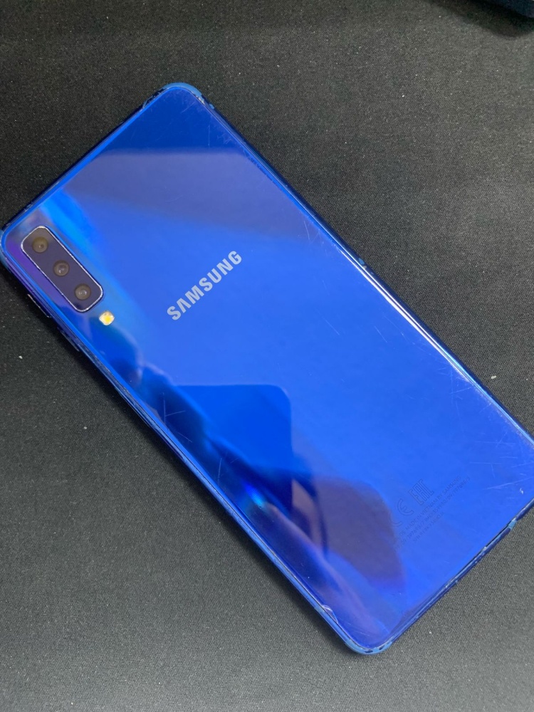 Смартфон Samsung A7 2018 4/64