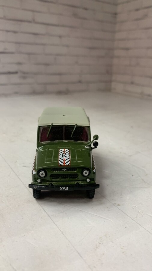 Игрушка машинка