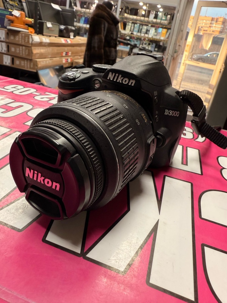 Фотоаппарат Nikon D3000