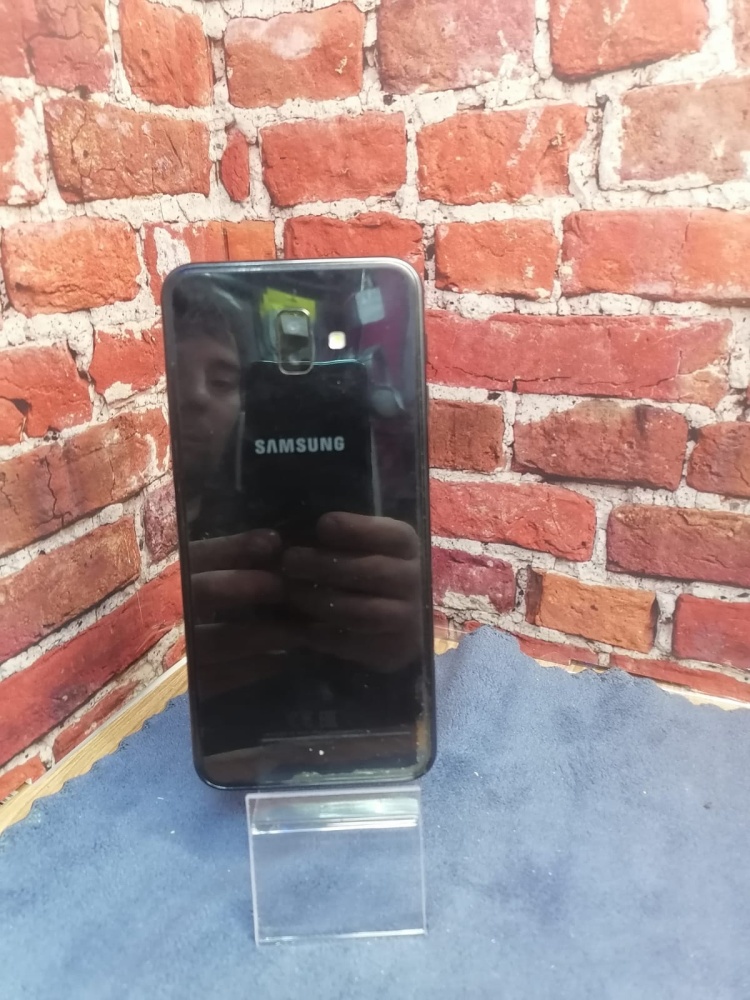 Смартфон Samsung J6+