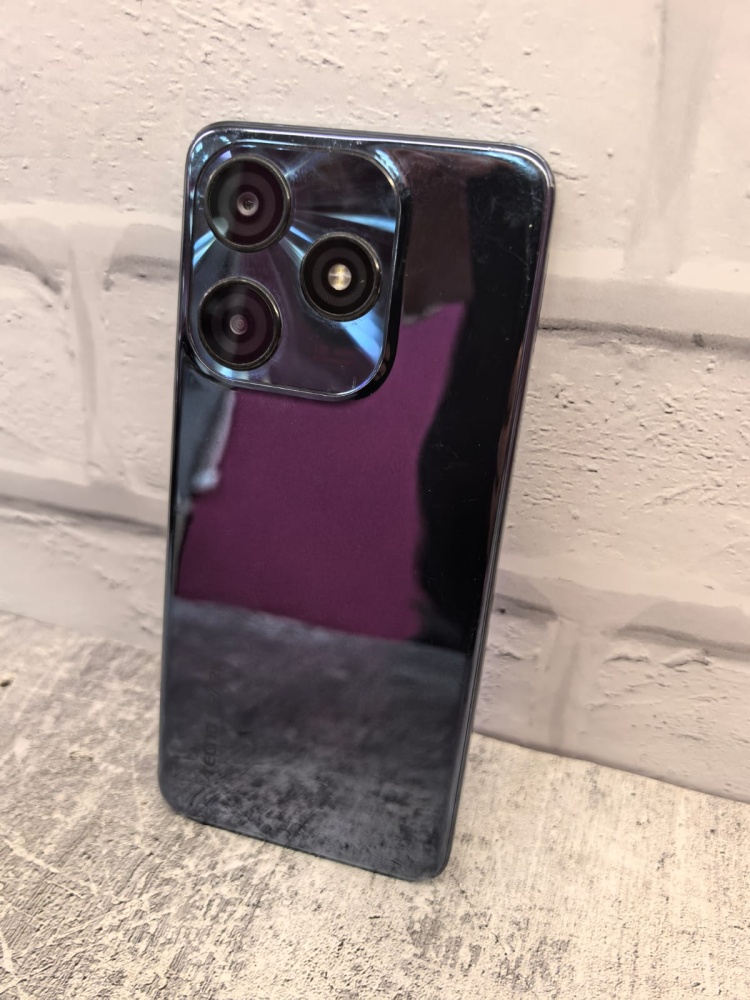 Мобильный телефон Tecno SPARK 10C 4\64