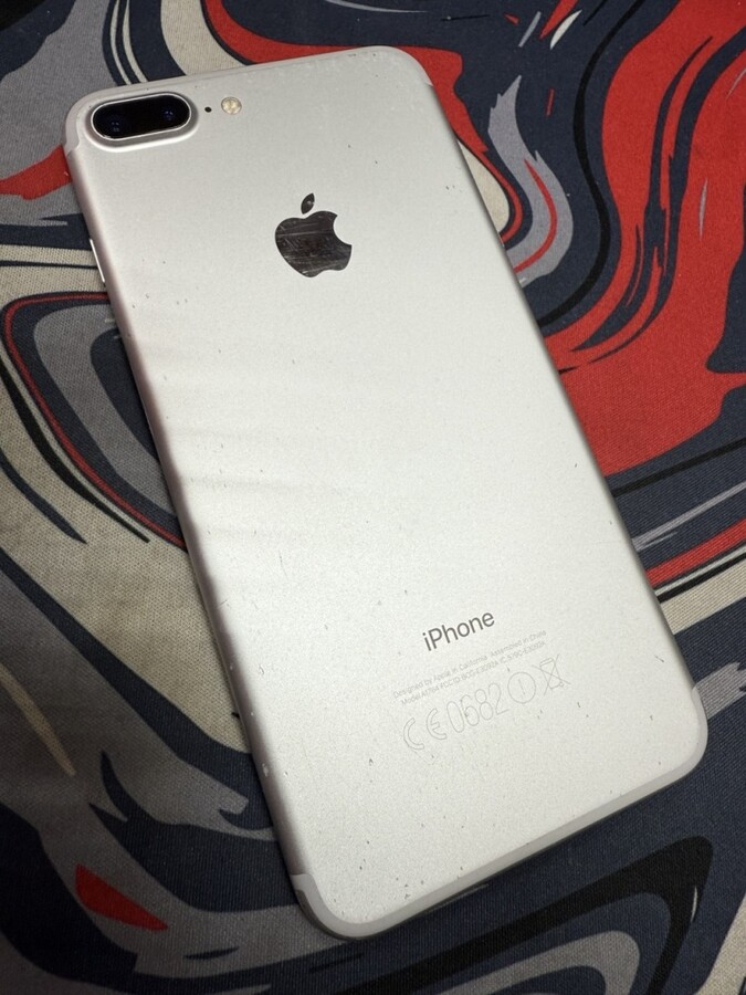 Смартфон iPhone 7+ 32Gb