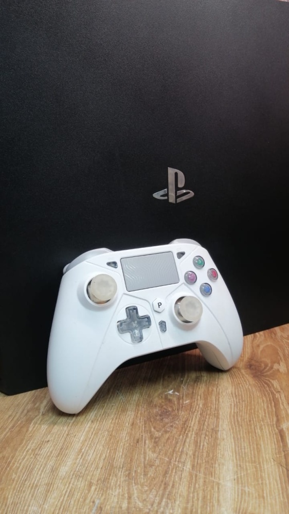 Игровая приставка Sony PlayStation 4 PRO
