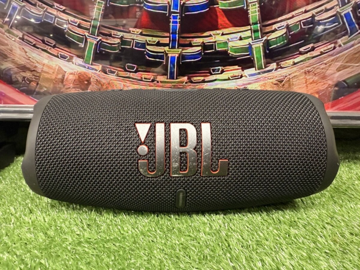 Акустика JBL Charge 5