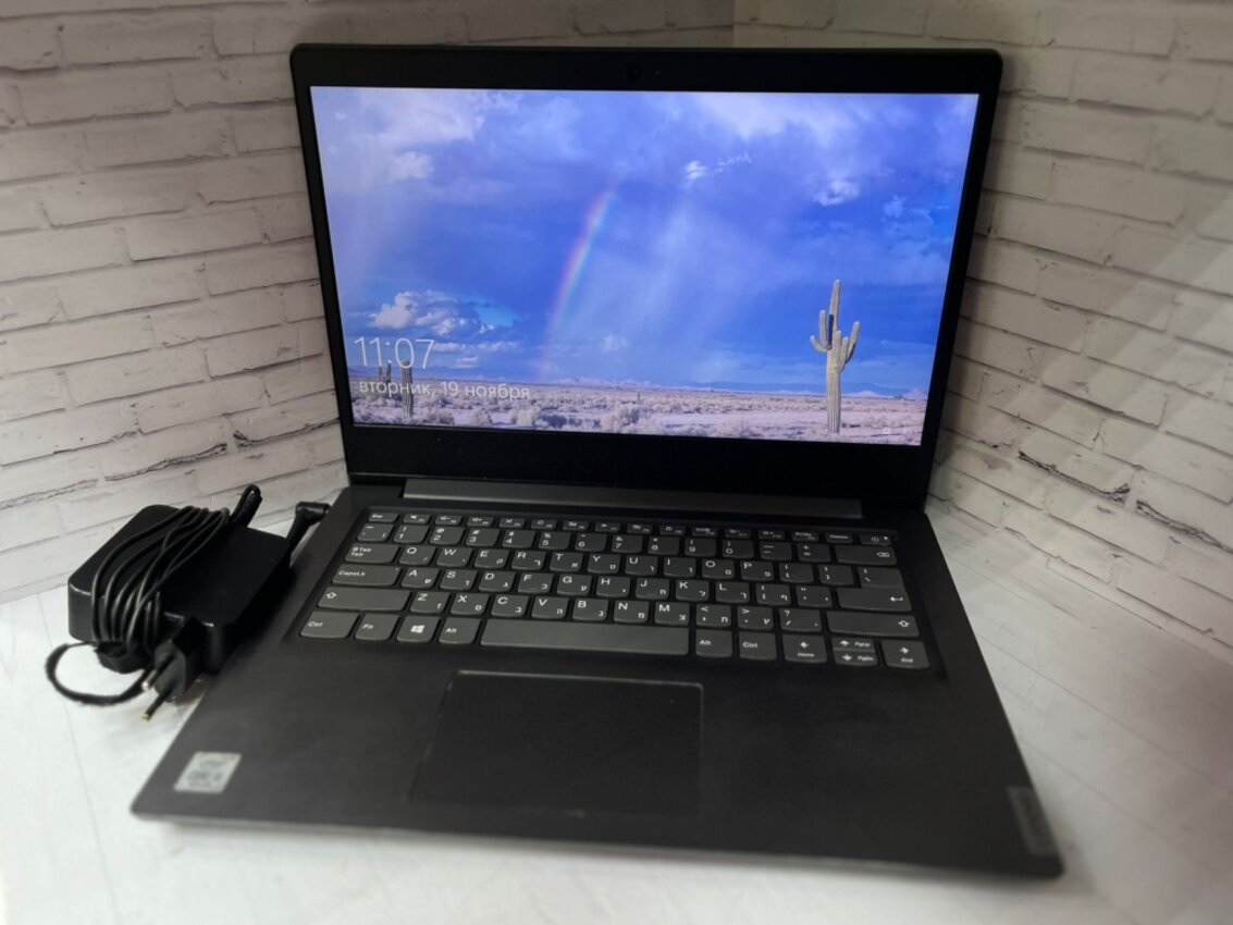 Ноутбук Lenovo V-IIL 82C4