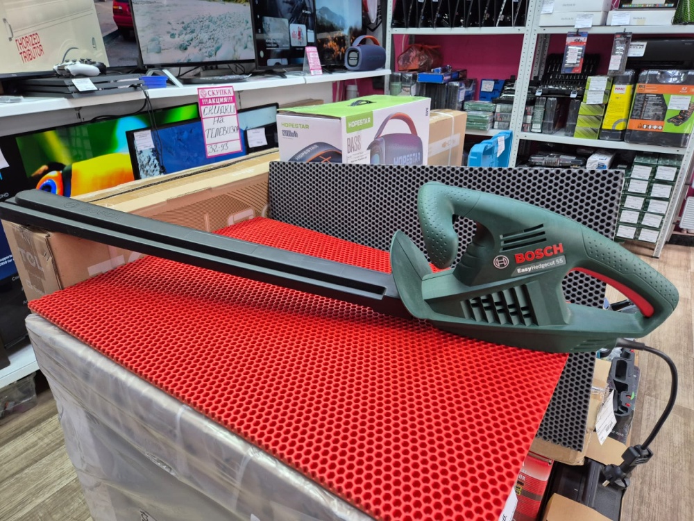 Кусторез Bosch EasyHedgeCut 55