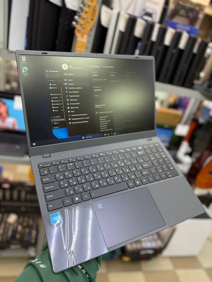 Ноутбук Expe Comp.