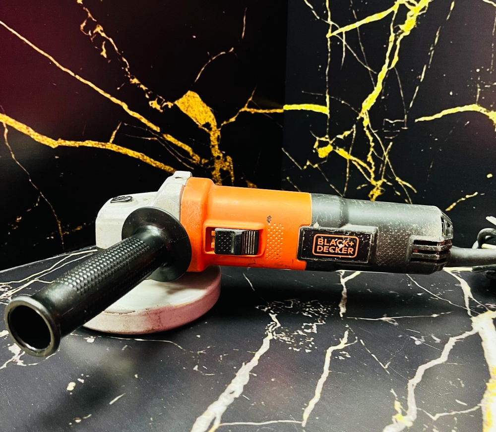 УШМ (Болгарка) Black&Decker KG752