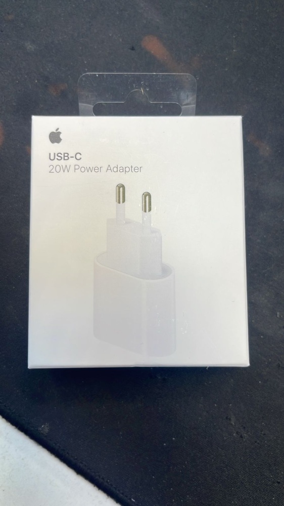 Адаптер Apple 20W