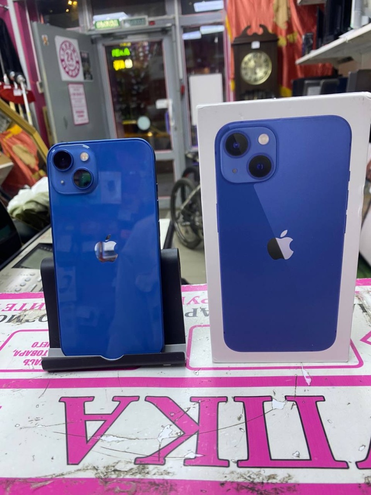 Смартфон iPhone 13 128 Gb