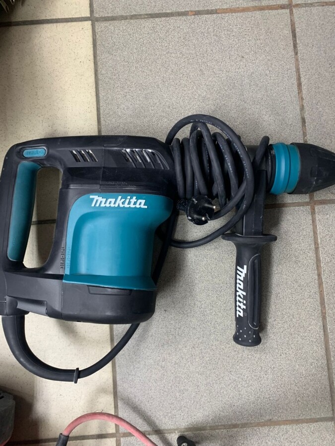 Отбойный молоток MAKITA hm0870c
