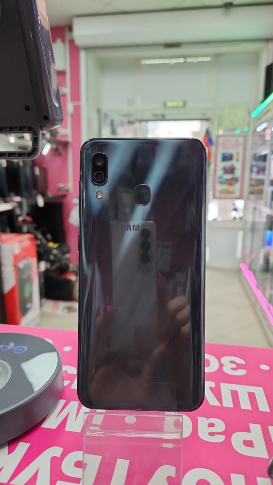 Смартфон Samsung A30 2019