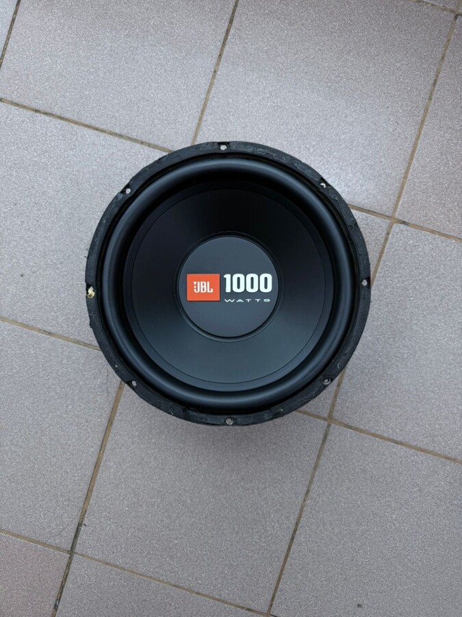 Автосабвуфер JBL 1000Wt