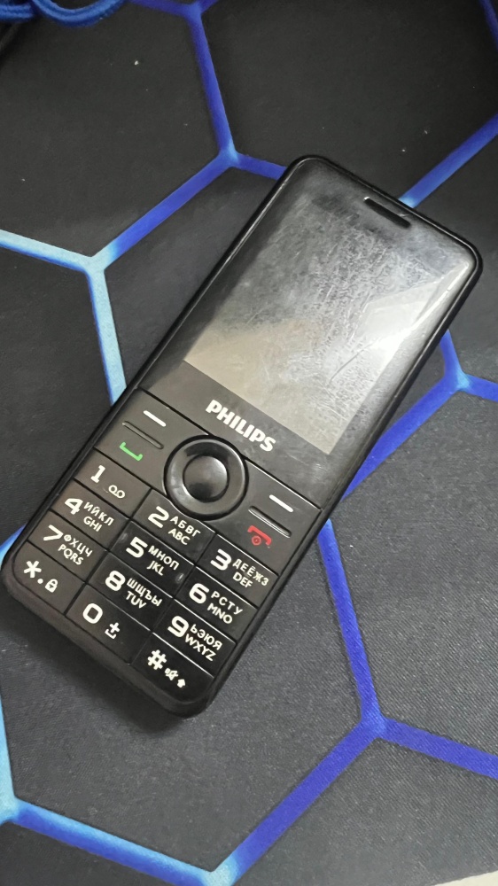 Мобильный телефон Philips