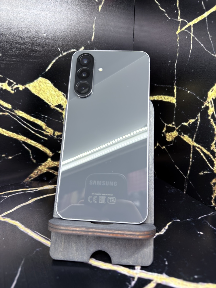 Смартфон Samsung A56 8/256гб