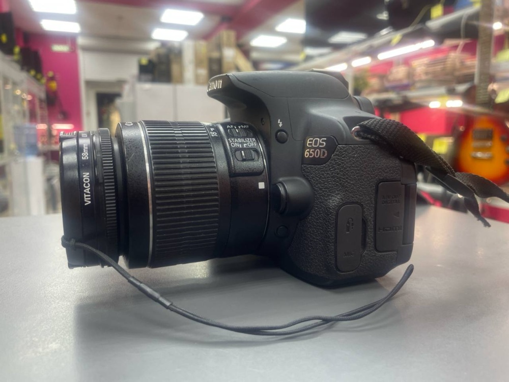 Фотоаппарат Canon EOS 650D
